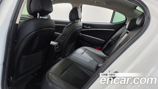 Genesis G70 2022 — photo 25