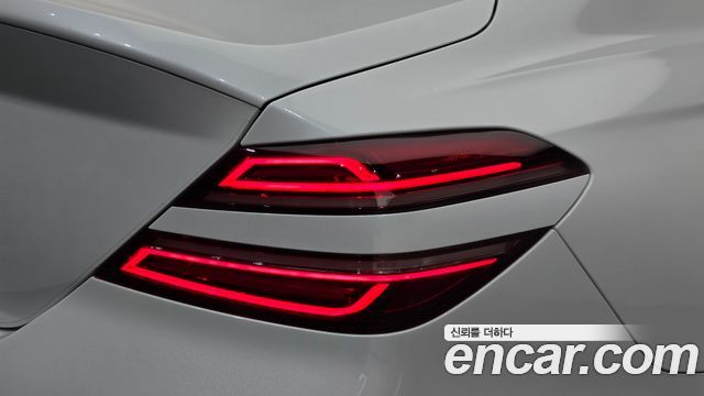 Genesis G70 2022 — photo 9
