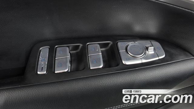 Genesis G70 2022 — photo 29