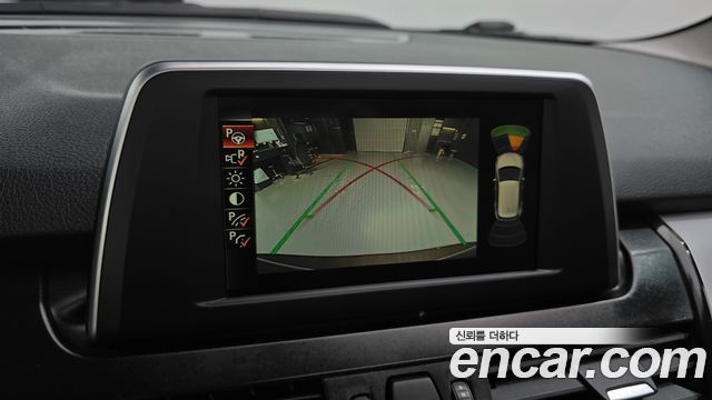 BMW 2-Series 2015 — photo 17