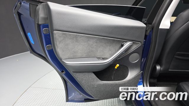 Tesla Model Y 2024 — photo 15