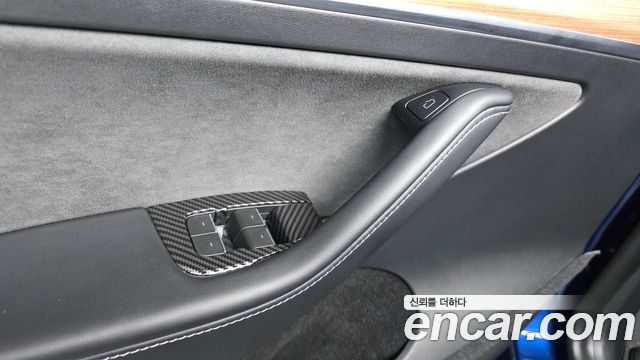Tesla Model Y 2024 — photo 32