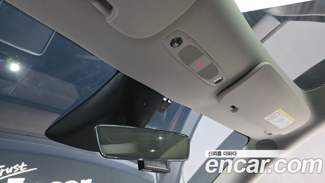 Tesla Model Y 2024 — photo 33