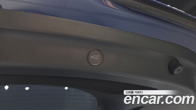 Tesla Model Y 2024 — photo 34