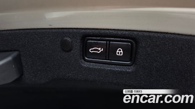 Kia K7 2020 — photo 24