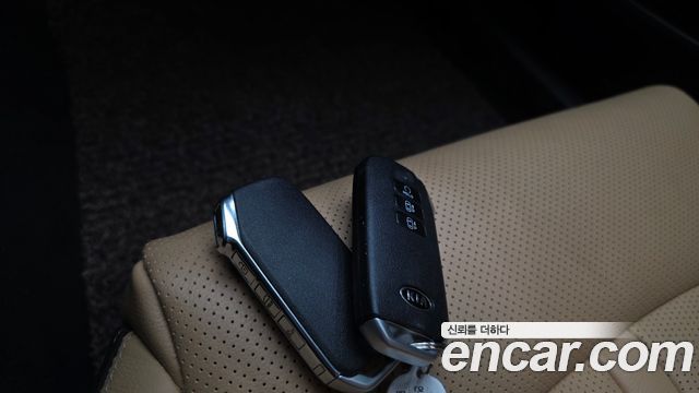 Kia K5 2021 — photo 32