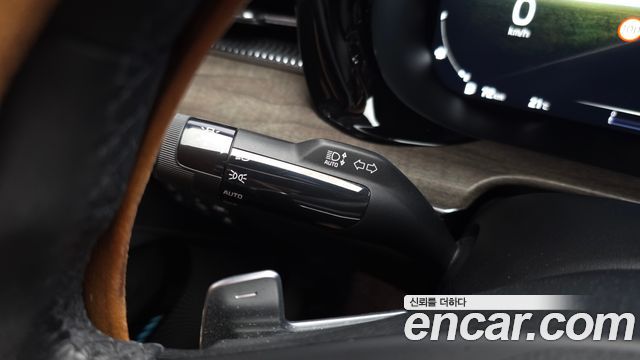 Kia K5 2021 — photo 38