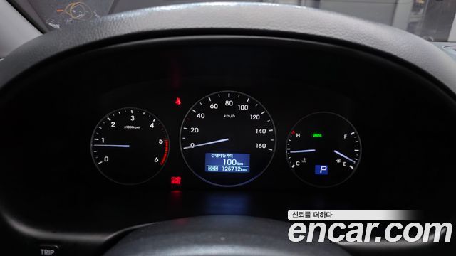 Hyundai Starex 2018 — photo 11