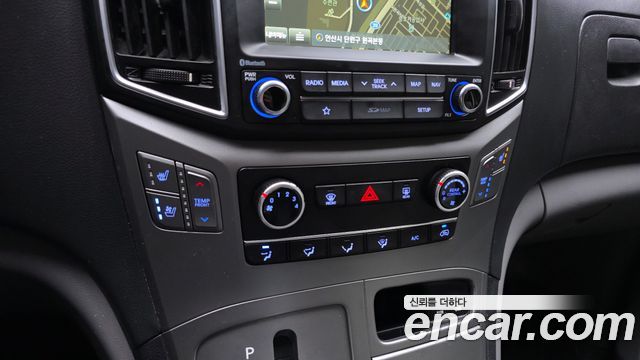Hyundai Starex 2018 — photo 25