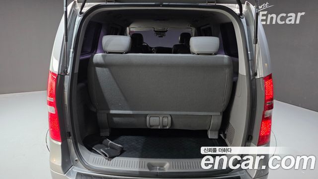 Hyundai Starex 2018 — photo 30