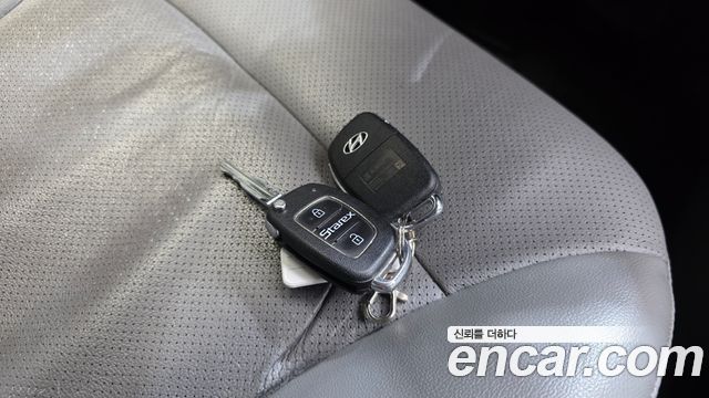 Hyundai Starex 2018 — photo 31