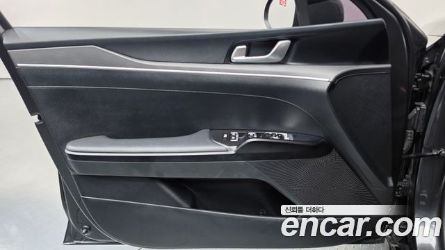 Kia K5 2022 — photo 14