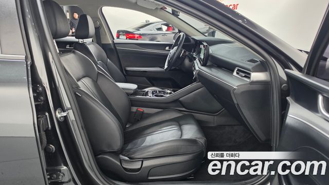 Kia K5 2022 — photo 16
