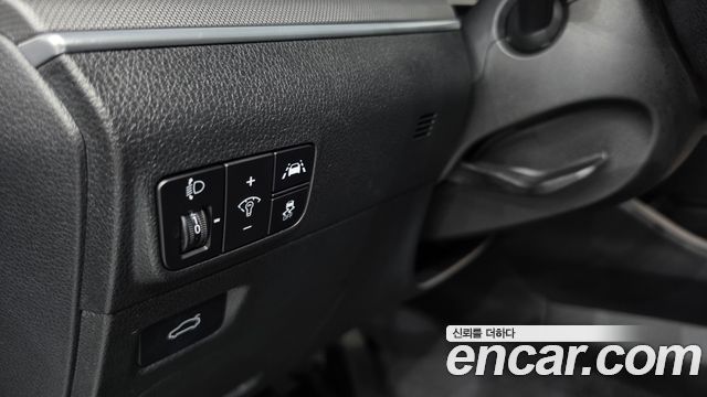 Kia K5 2022 — photo 27