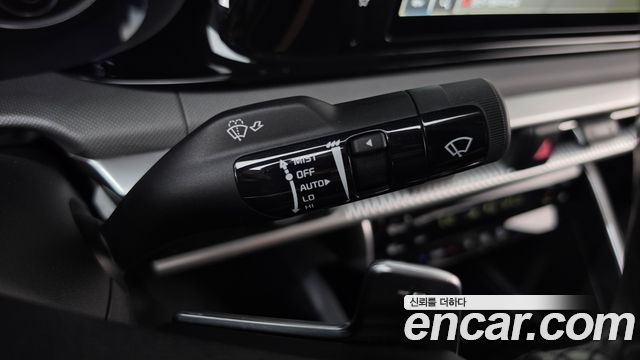 Kia K5 2022 — photo 28
