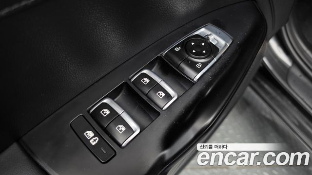 Kia K5 2022 — photo 29