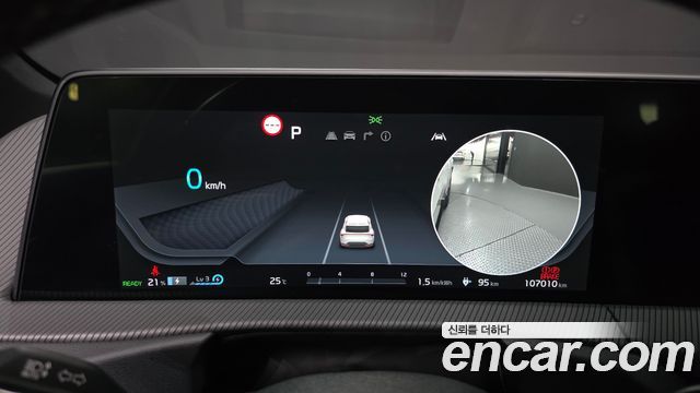 Kia EV6 2023 — photo 11