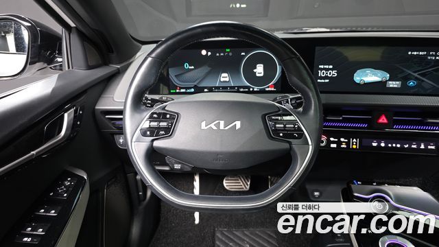 Kia EV6 2023 — photo 19