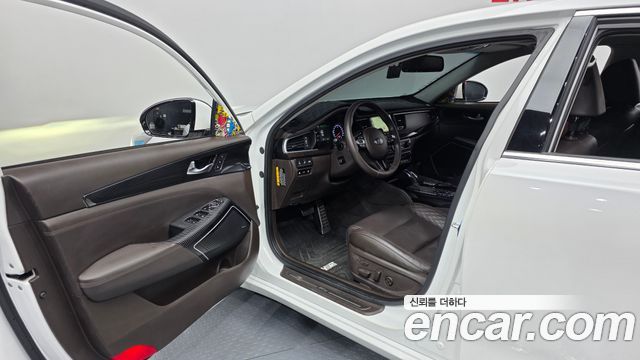 Kia K7 2018 — photo 10