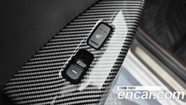 Kia K7 2018 — photo 17