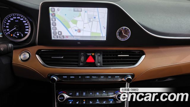 Hyundai Grandeur 2018 — photo 18
