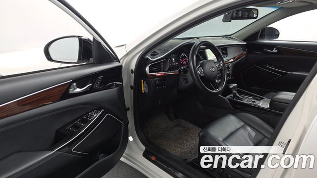 Kia K7 2017 — photo 13