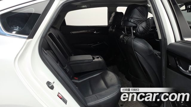 Kia K7 2017 — photo 17