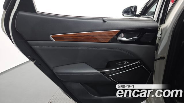 Kia K7 2017 — photo 15