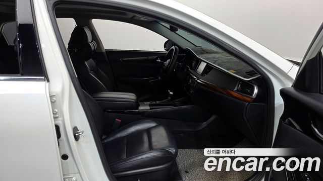 Kia K7 2017 — photo 16