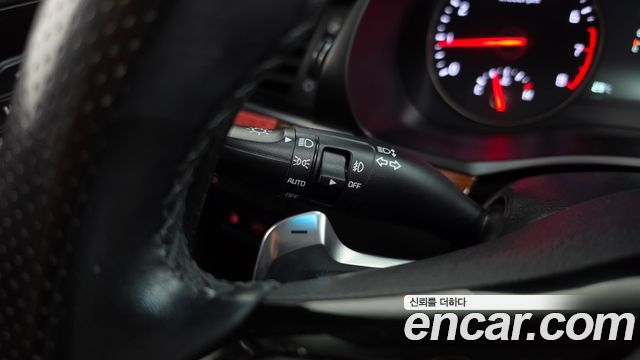 Kia K7 2017 — photo 33