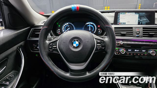 BMW Gran Turismo 2020 — photo 19
