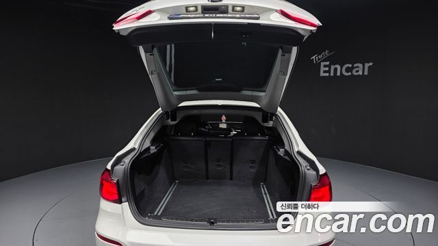 BMW Gran Turismo 2020 — photo 26