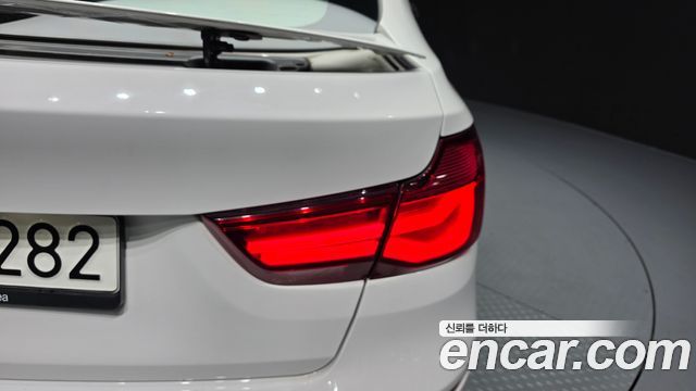 BMW Gran Turismo 2020 — photo 9