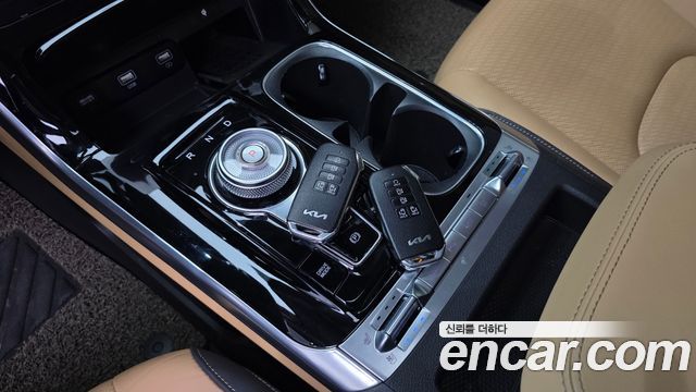 Kia Canival 2023 — photo 12