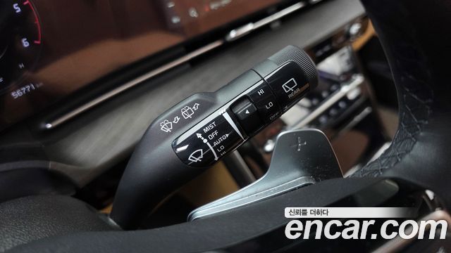 Kia Canival 2023 — photo 26