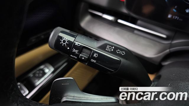 Kia Canival 2023 — photo 27