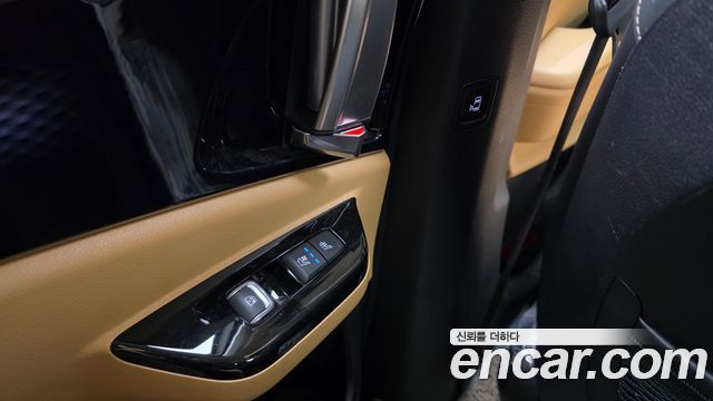 Kia Canival 2023 — photo 29