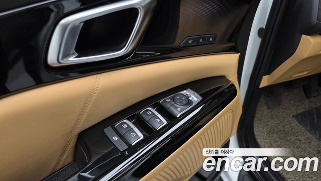 Kia Canival 2023 — photo 31