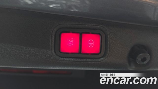 Mercedes-Benz E-Class 2020 — photo 30