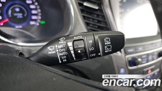 Hyundai Santafe 2015 — photo 25