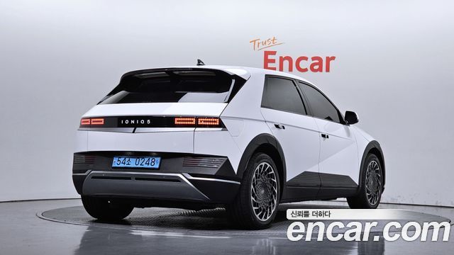 Hyundai Ioniq5 2023 — photo 2