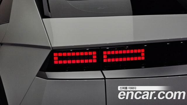 Hyundai Ioniq5 2023 — photo 9