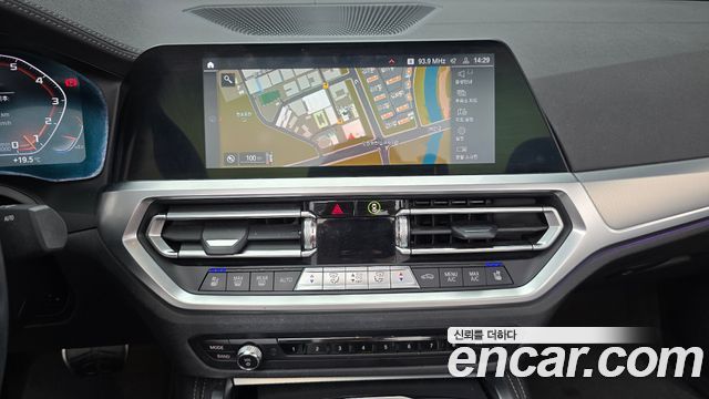 BMW 4-Series 2022 — photo 18