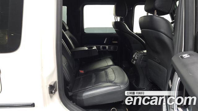 Mercedes-Benz G-Class 2020 — photo 12