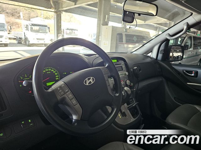 Hyundai Starex 2015 — photo 8