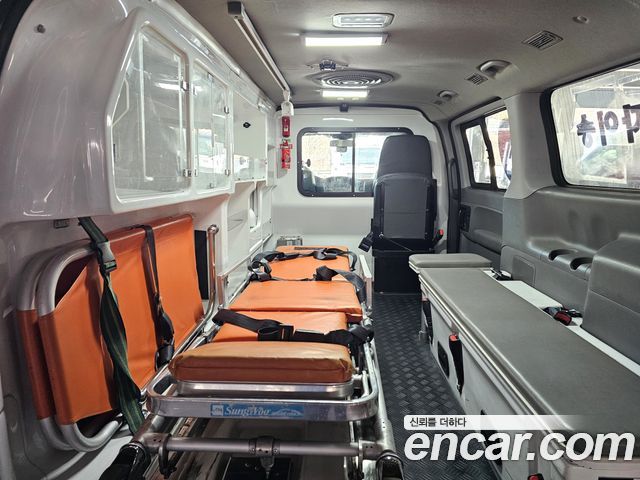Hyundai Starex 2015 — photo 11