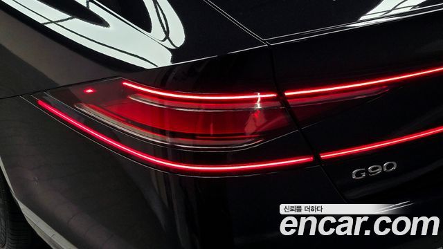 Genesis G90 2022 — photo 9
