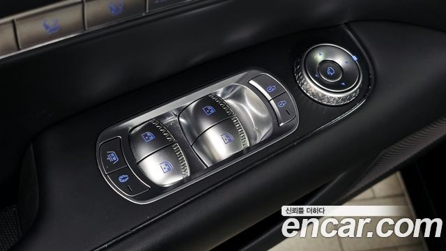 Genesis G90 2022 — photo 29