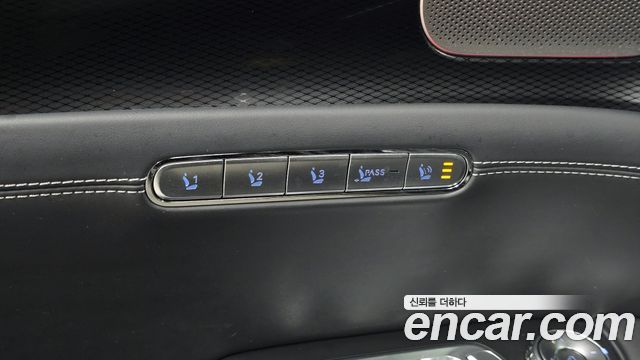 Genesis G90 2022 — photo 34