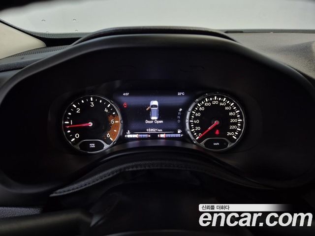 Jeep Renegade 2017 — photo 6